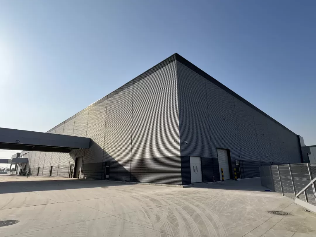 Megasteel continuously optimizes the safety management systems to provide a solid and reliable guarantee for project construction. Megasteel continuously optimizes the safety management systems to provide a solid and reliable guarantee for project construction.